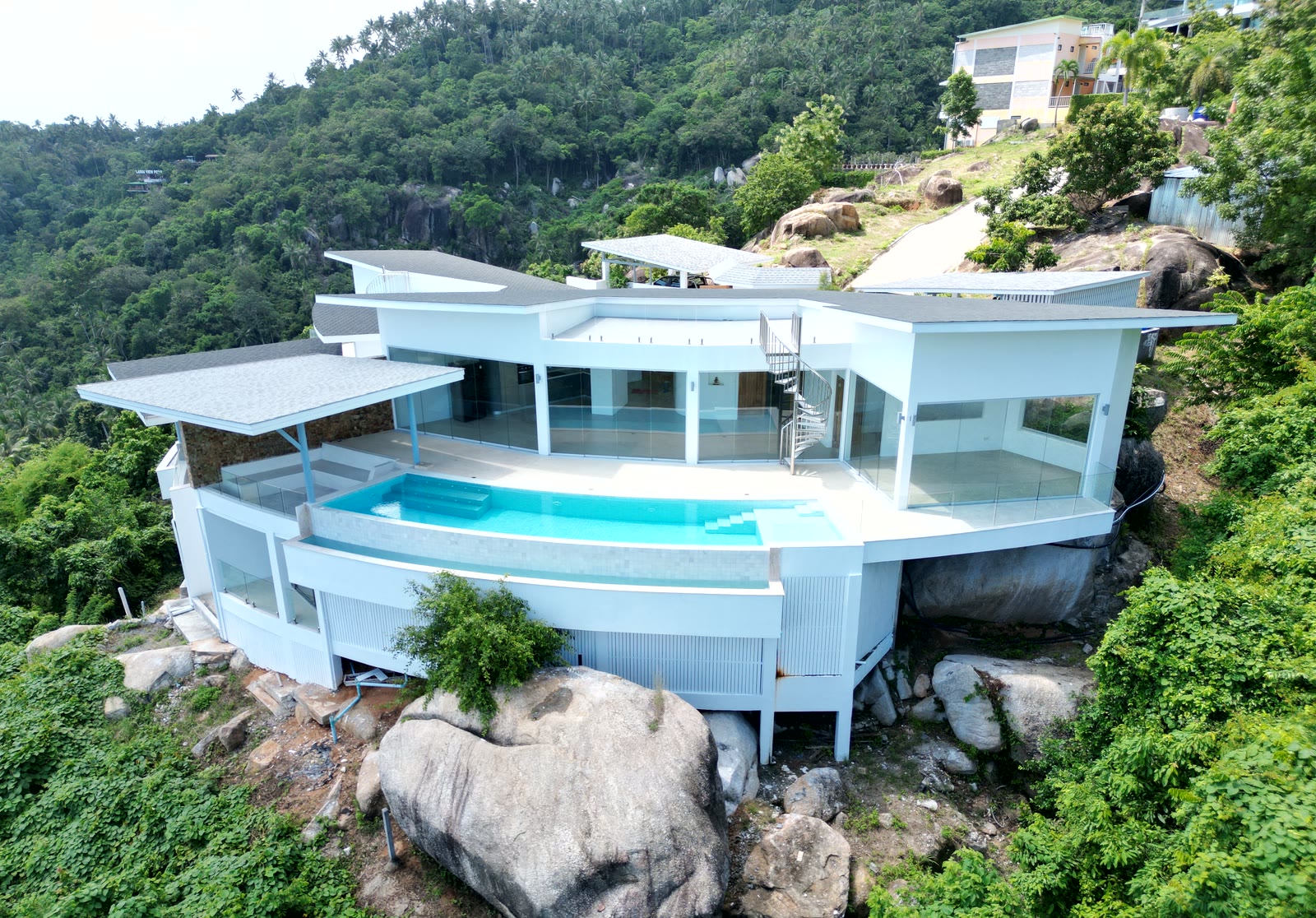 Panorama Villa stepping down the ridge above Lamai Bay